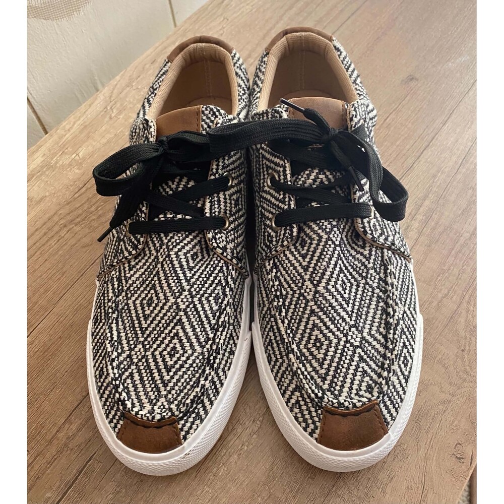 Roper Women’s 9.5 Black & Cream Aztec Western Lace-Up Casual Sneakers